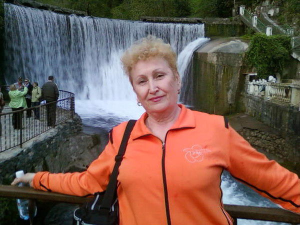 Вера Ефремова