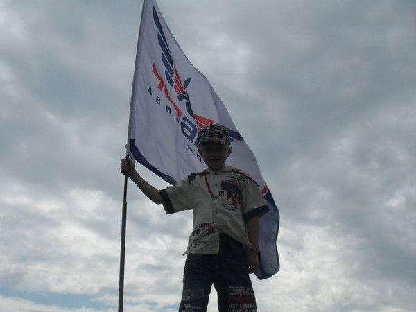 Денис Борисов