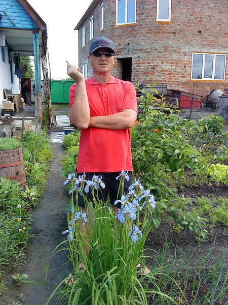 Виталя Неустроев