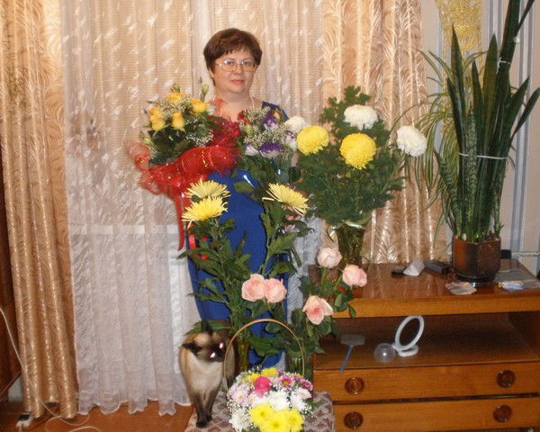 Елена Верхотурова