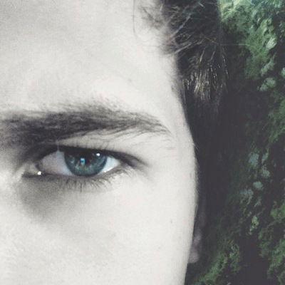 Максим Царов