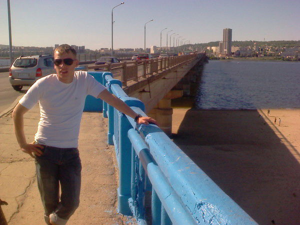 Антон Гуназа