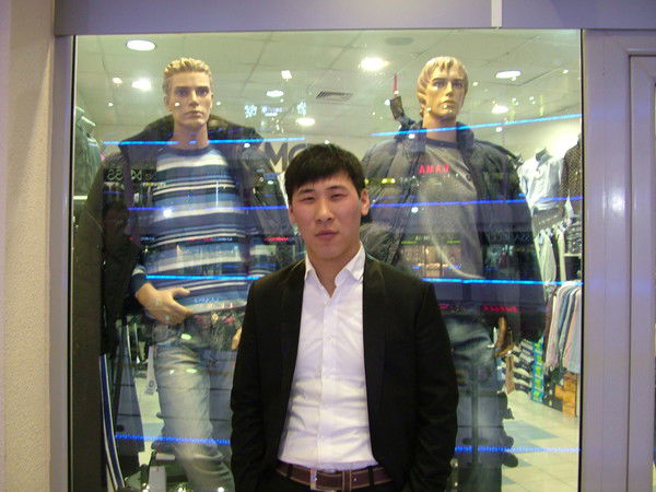 Амандык Аташeв