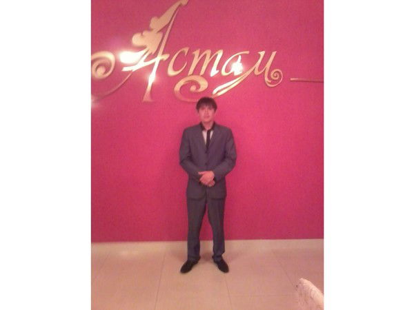 Азис Кенкенов