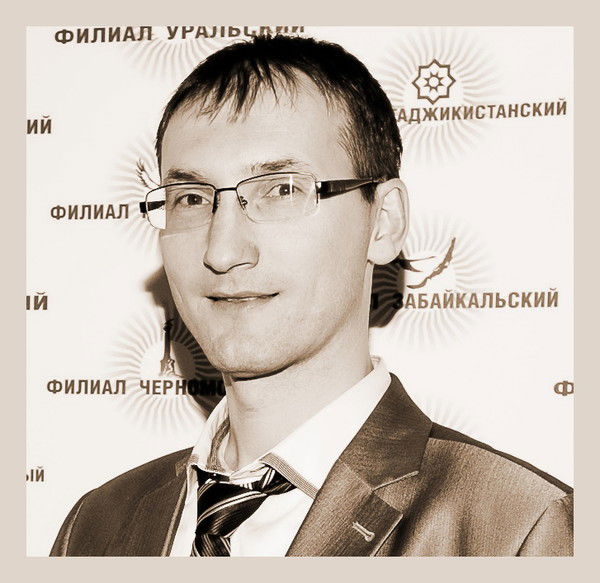 Олег Топаровский