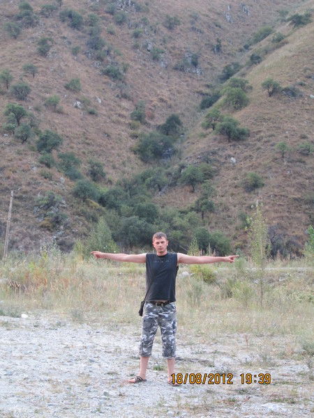 Дмитрий Ларин