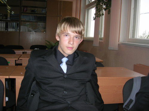 Денис Медведев