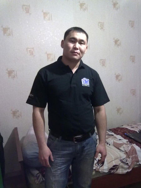 Даурен Махамбетов