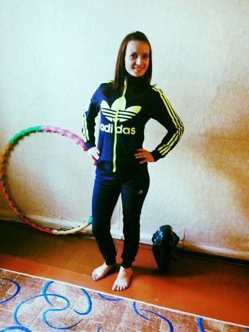 Оля Полякова