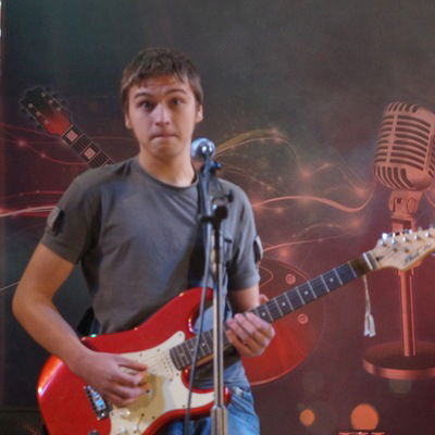 Данила Леоненко