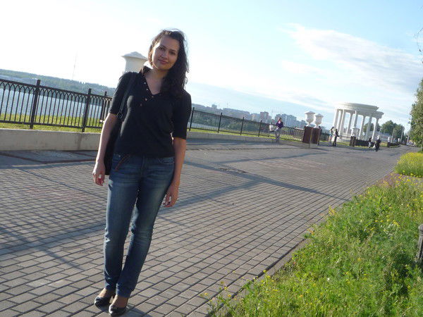 Наташа Рябова