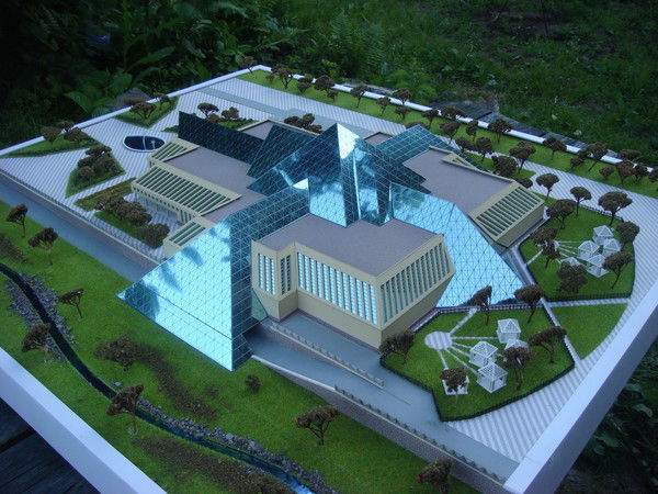 Евгений Гайдт