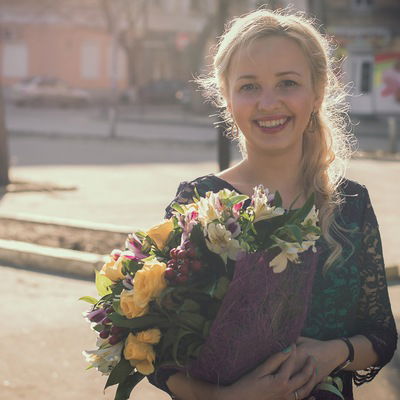 Елена Колтакова