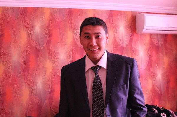 Данияр Эсенов