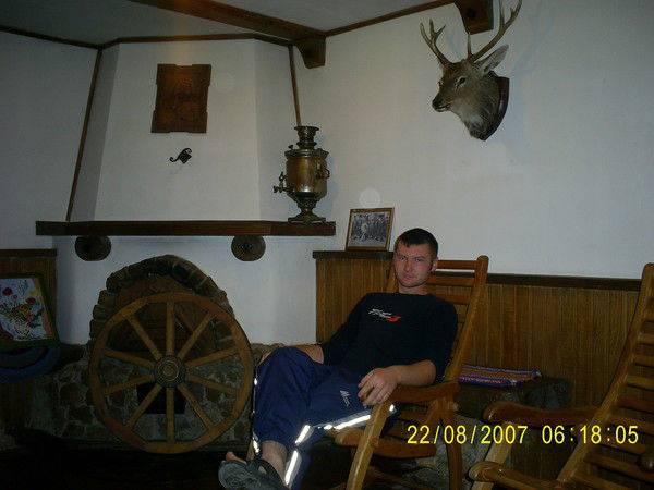 Андрей Комаров