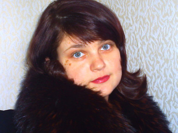 Лена Савина