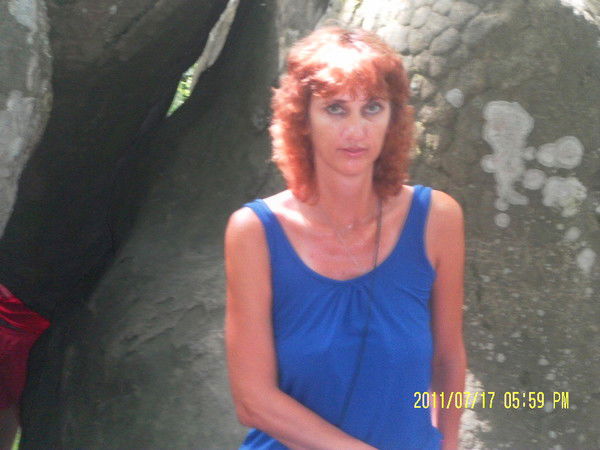 Елена Попова