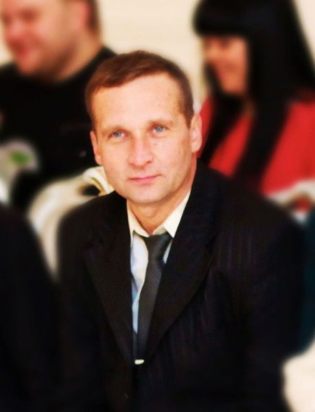 Александр Николаев