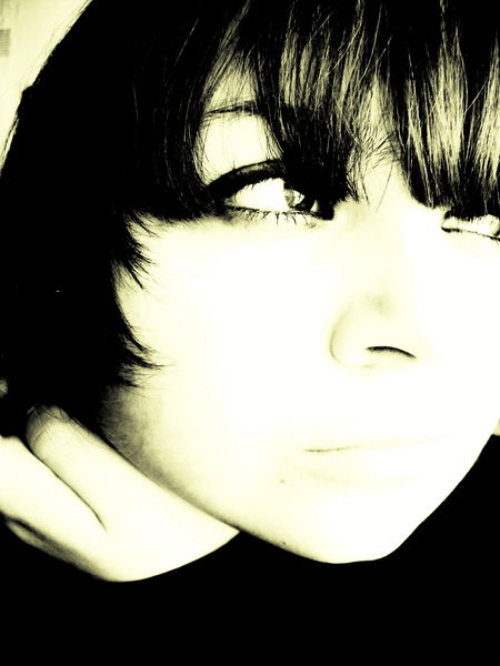 Юля Тихонова