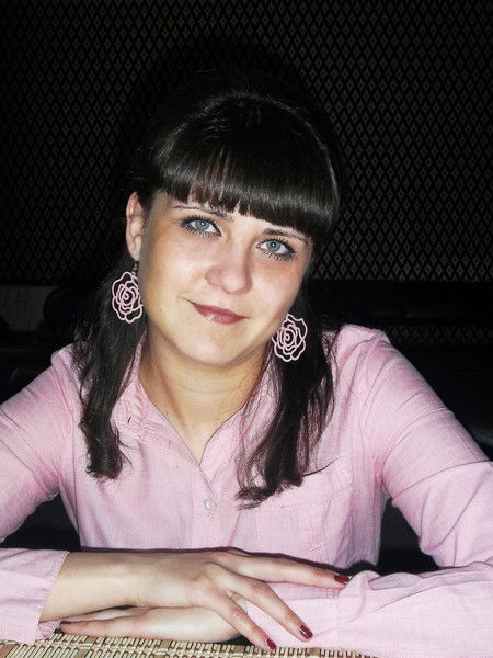 Юля Илларионова