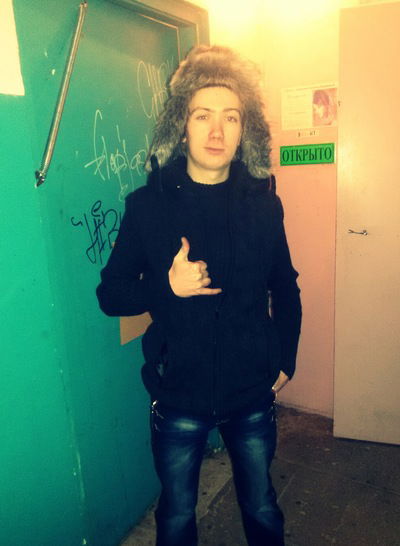 Олег Басанов