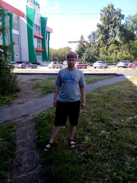 Женя Белобородов