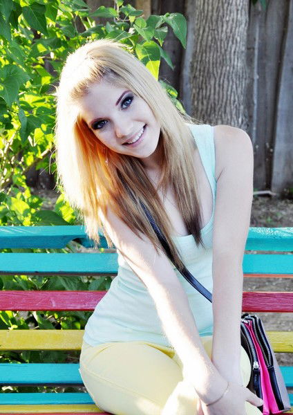 Таня Веселова