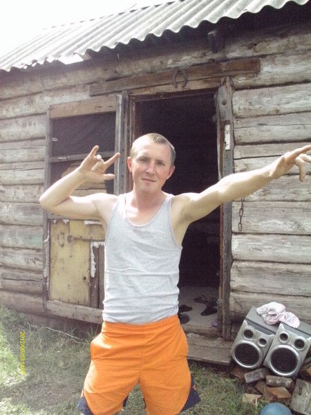 Руслан Голышев