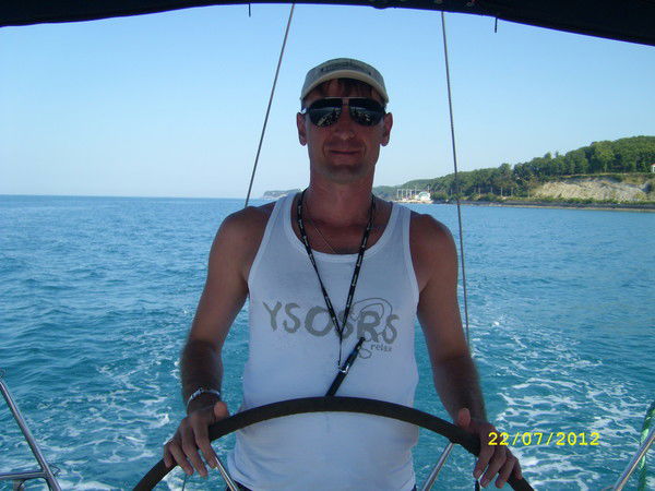 Антон Лобов