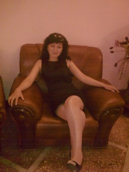 Гульден Топаева