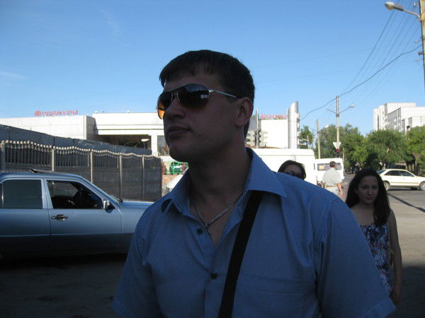 Женя Глазун