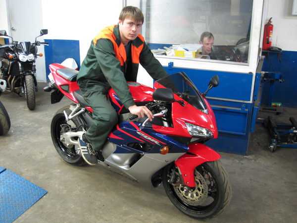 Александр Тельненков