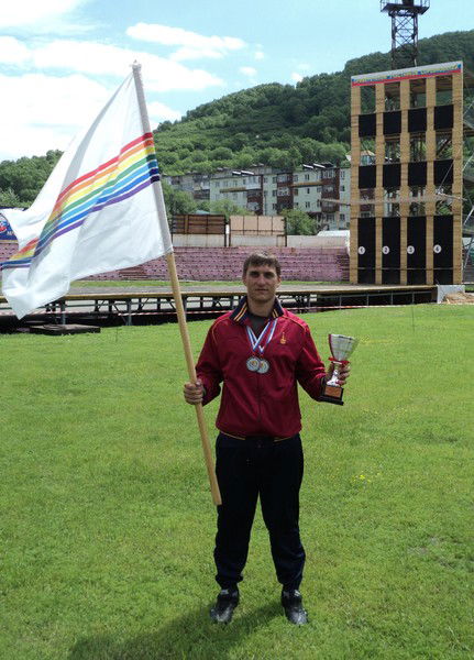 Коля Музыченко