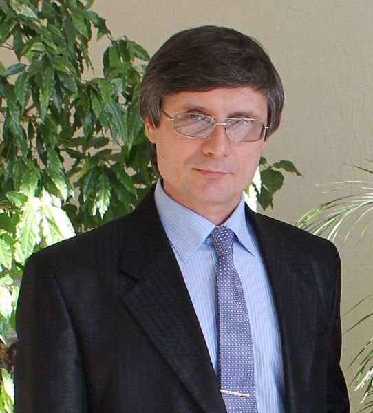 Александр Бакуменко