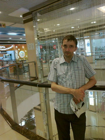 Евгений Шаров