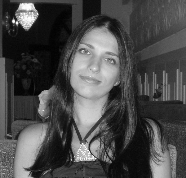 Саша Разакова