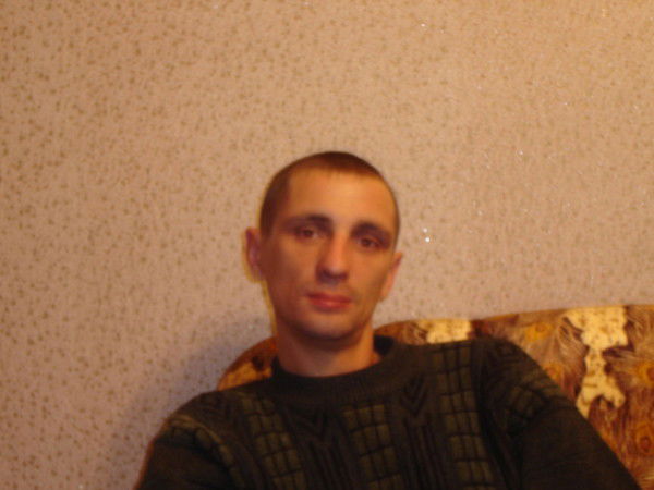 Максим Кустов