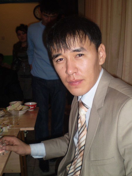 Саят Секуов