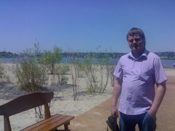 Максим Попенков