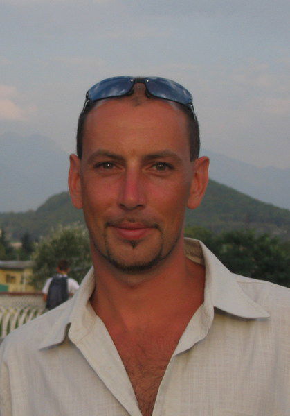 Роман Лавров