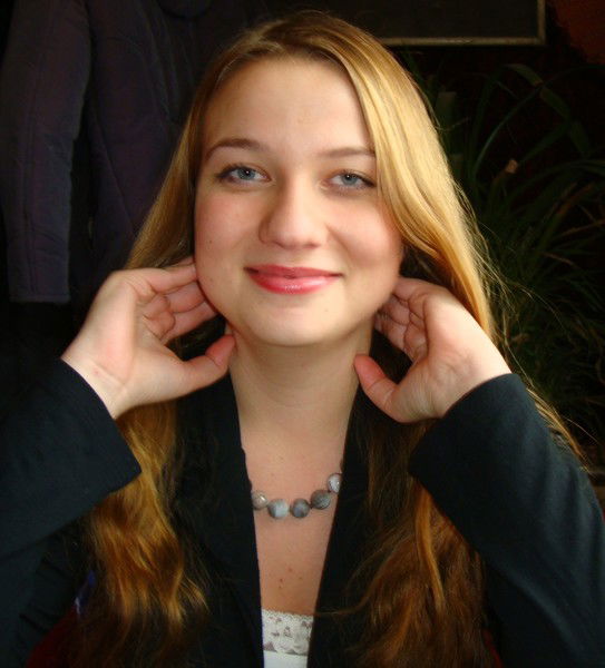 Юля Салмина