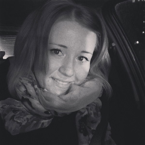 Нина Попова