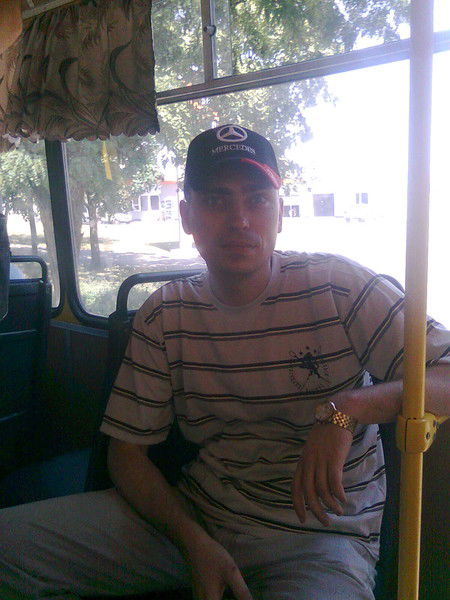 Андрей Гущин