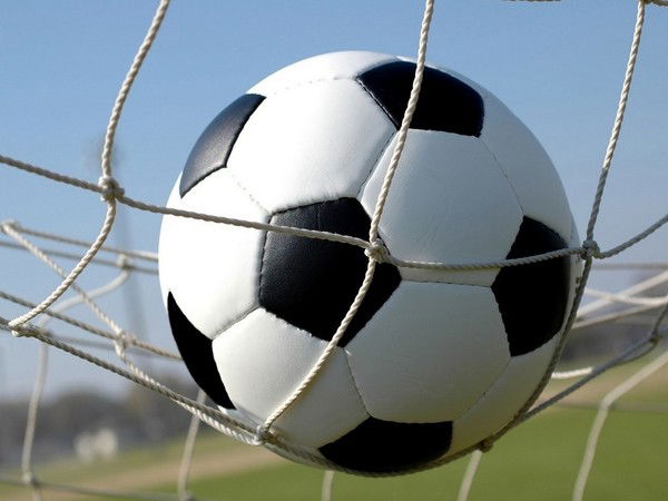 Дюсш Футбола