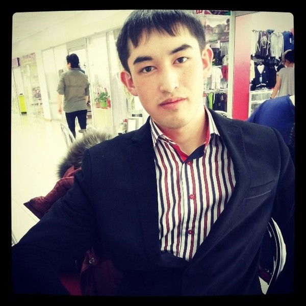 Азамат Ташмаганбет