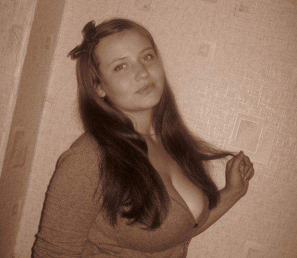 Лена Коновалова...)))