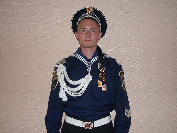 Денис Артемов