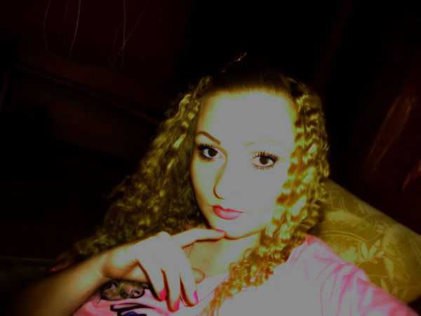 Оля Власова