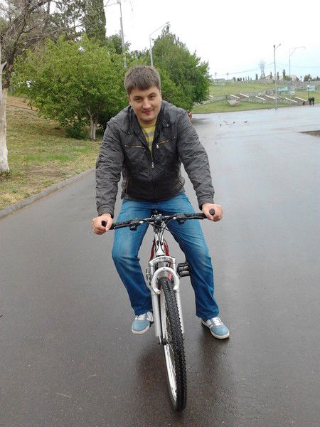 Иван Фролов