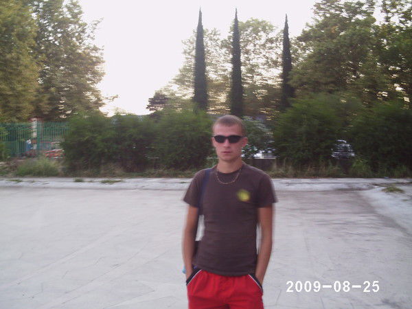 Денис Амурин